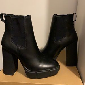 Steve Madden boots